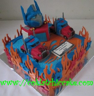 Detail Kue Ultah Optimus Prime Nomer 14