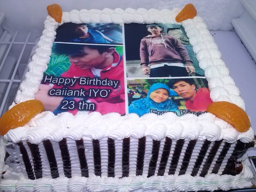 Detail Kue Ultah Pakai Foto Nomer 29