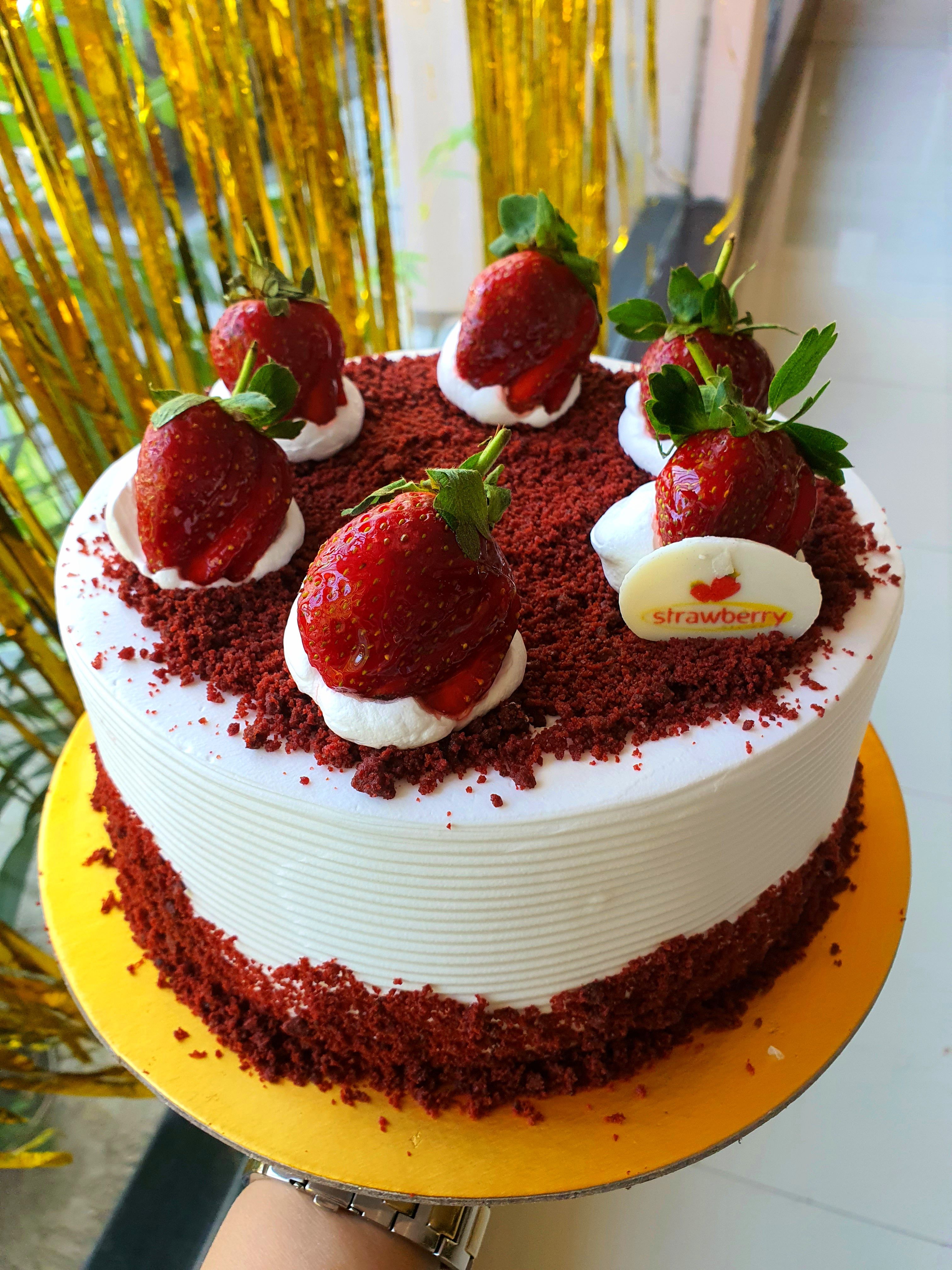 Detail Kue Ultah Strawberry Nomer 21