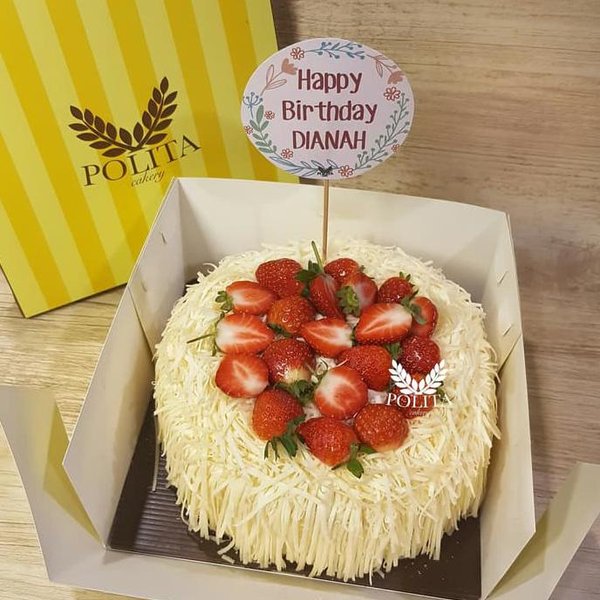 Detail Kue Ultah Strawberry Nomer 40