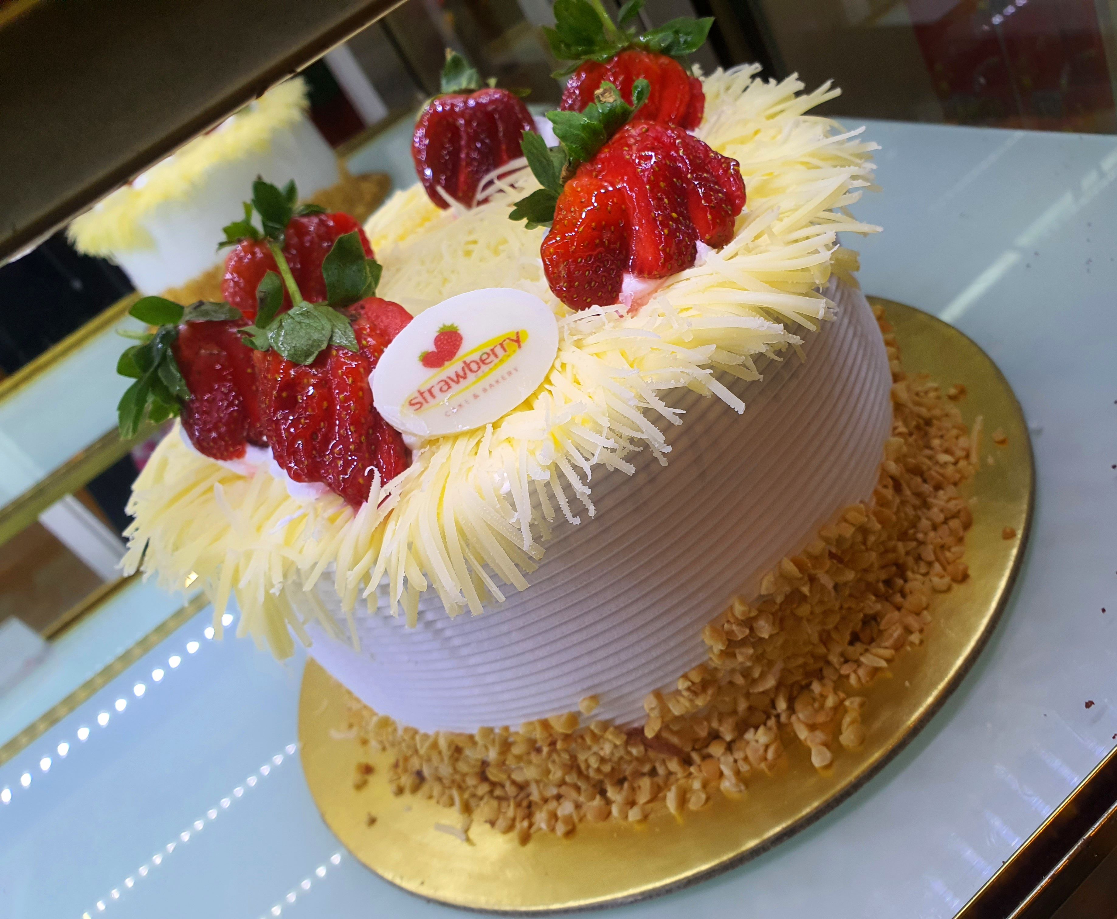 Detail Kue Ultah Strawberry Shortcake Nomer 52