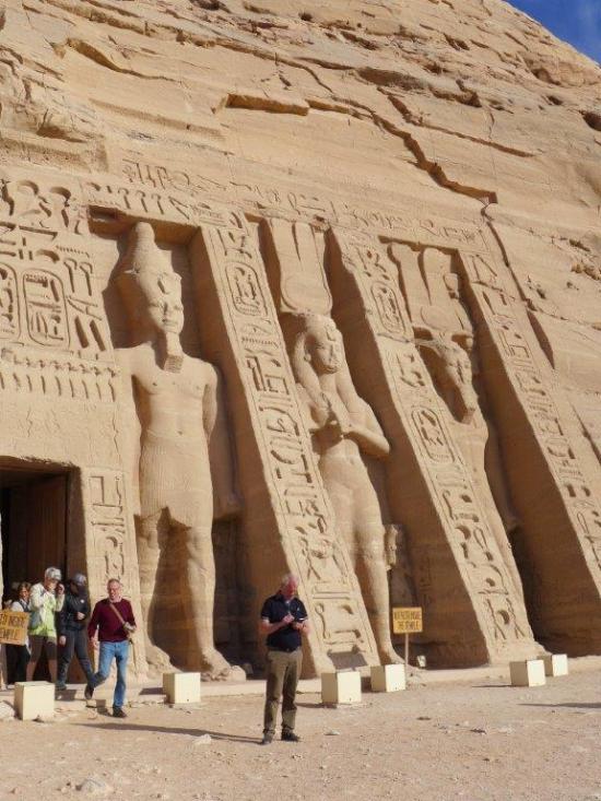 Detail Kuil Abu Simbel Nomer 27