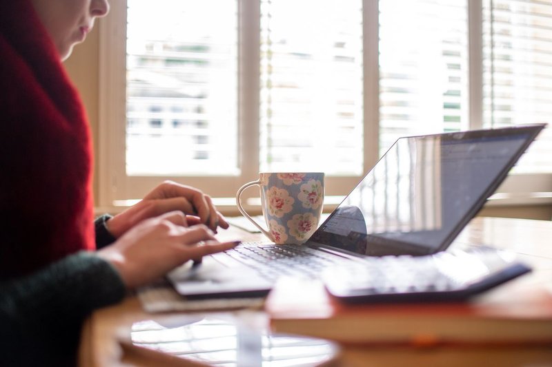 Detail Mewarnai Gambar Sedang Bekerja Di Kantor Nomer 43