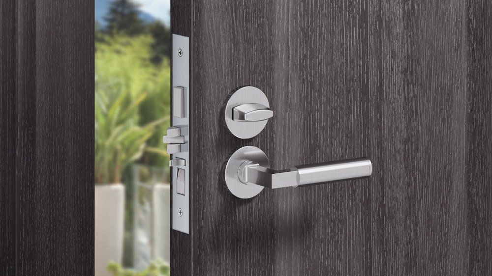Detail Kunci Tambahan Pintu Rumah Nomer 22