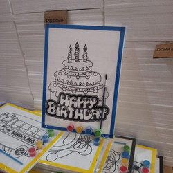 Detail Mewarnai Kue Ulang Tahun Dengan Crayon Nomer 26