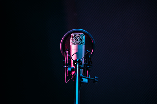 Detail Mic Wallpaper Nomer 5