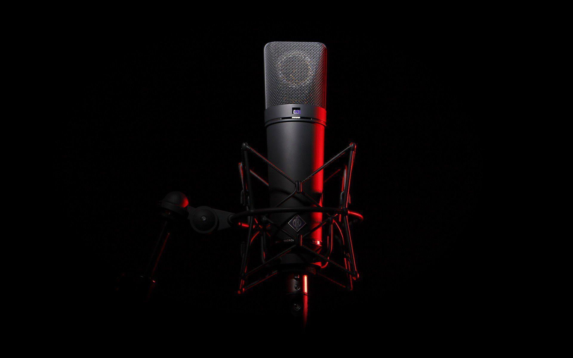 Detail Mic Wallpaper Nomer 6