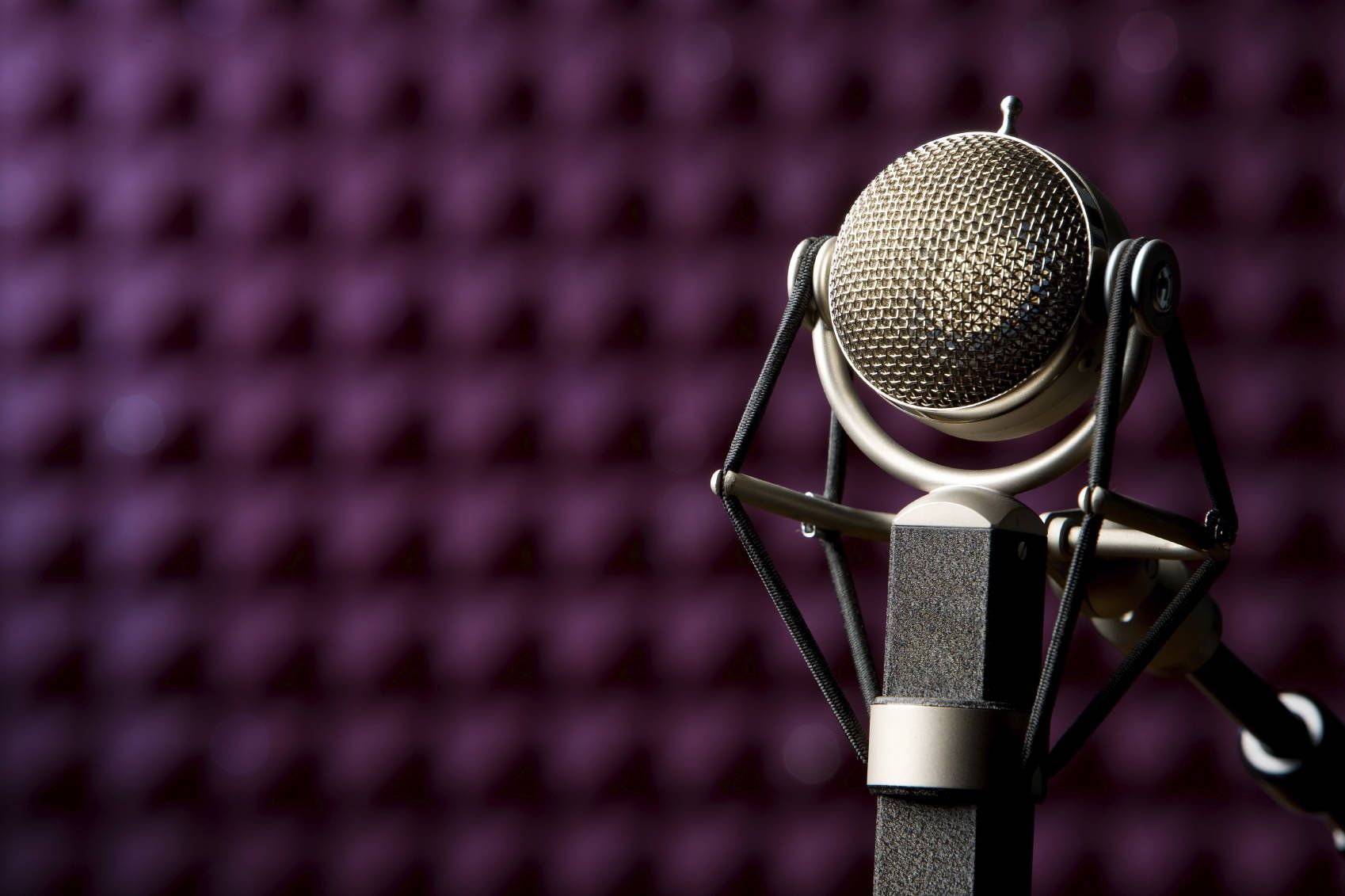 Detail Mic Wallpaper Nomer 8