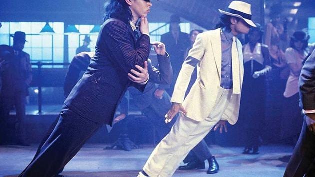 Detail Michael Jackson Dancing Pictures Nomer 28