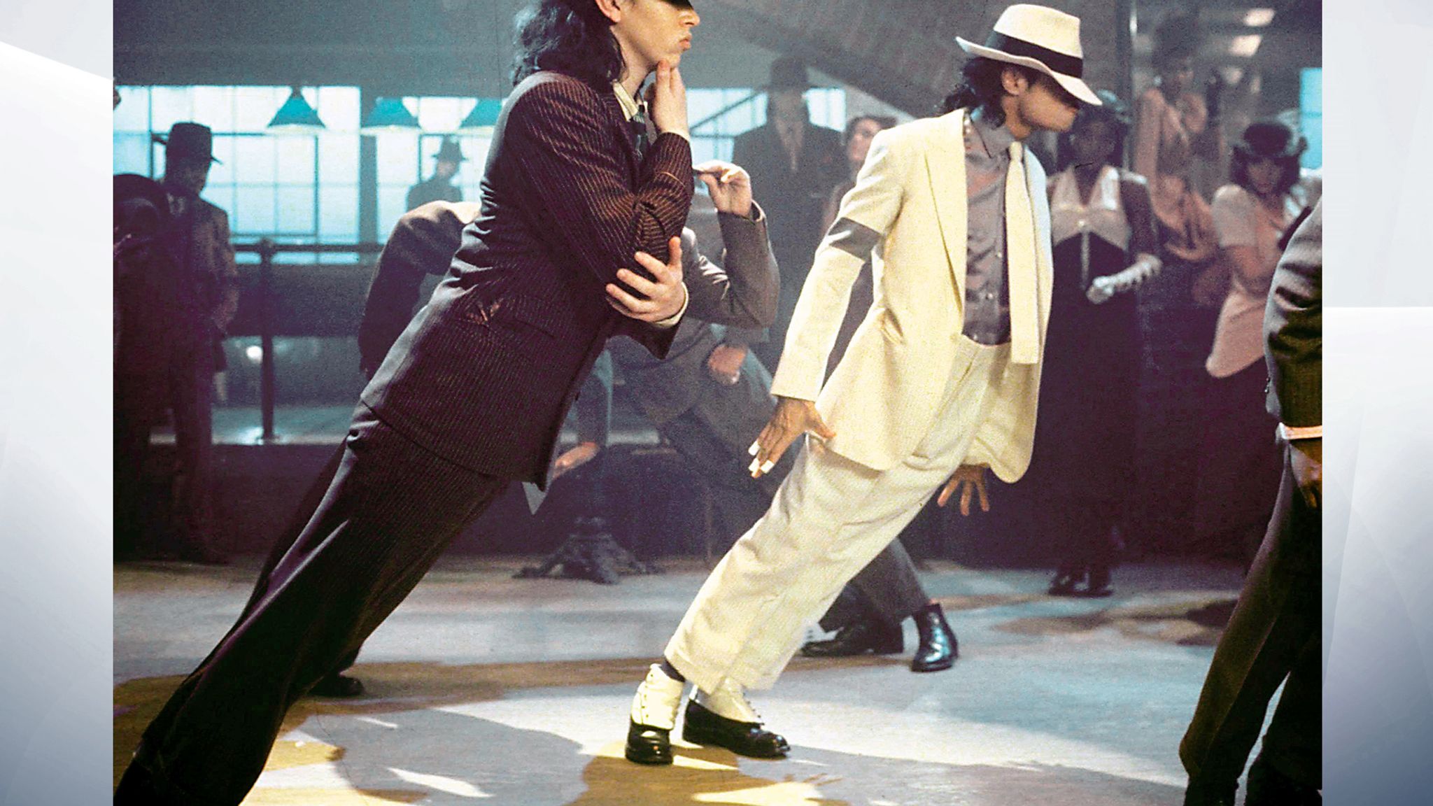 Detail Michael Jackson Dancing Pictures Nomer 35