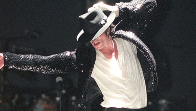 Detail Michael Jackson Dancing Pictures Nomer 53