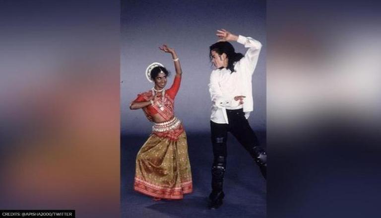 Detail Michael Jackson Pics Dancing Nomer 15