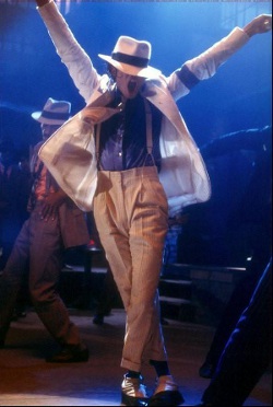 Detail Michael Jackson Pics Dancing Nomer 29