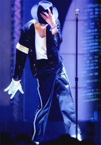 Detail Michael Jackson Pics Dancing Nomer 35