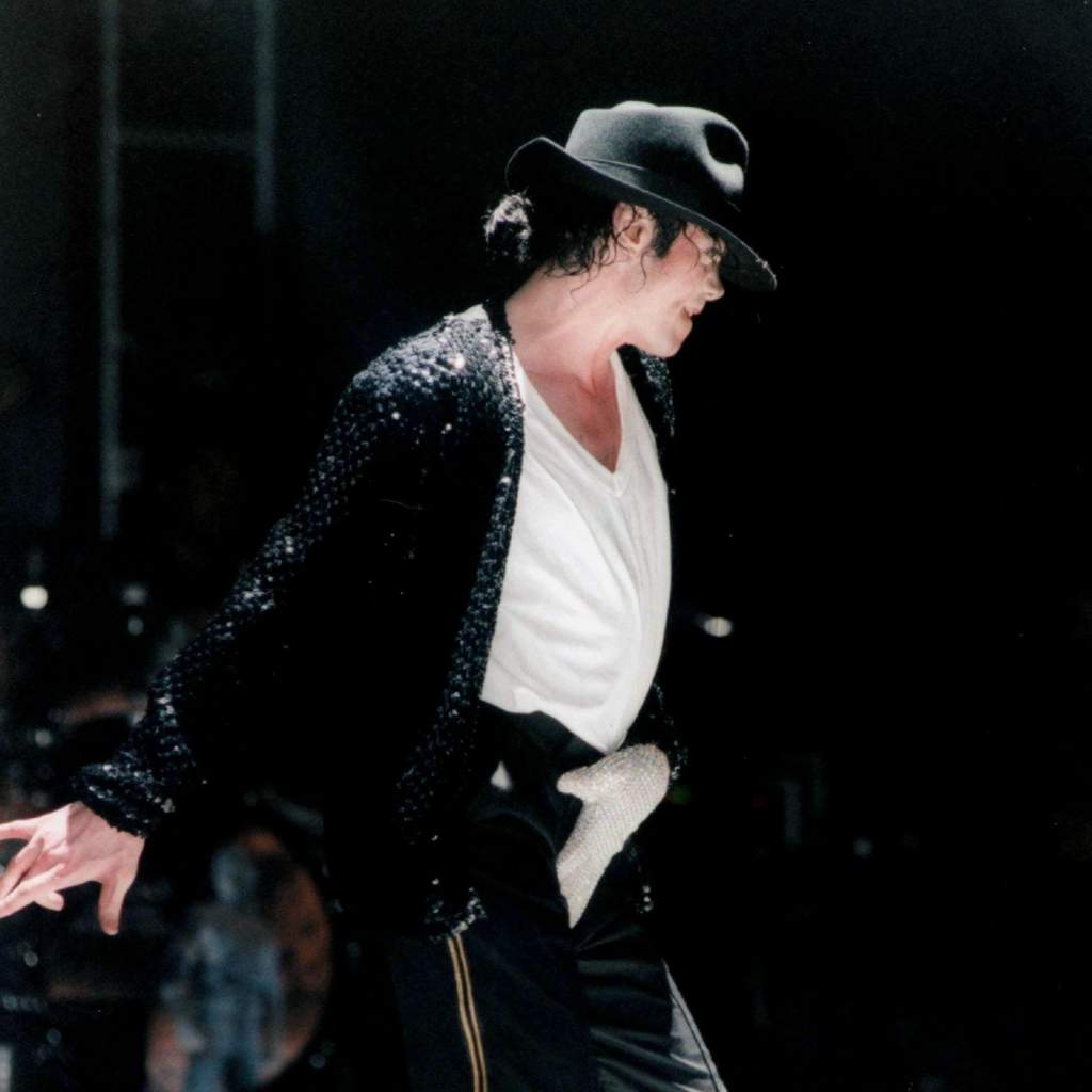 Detail Michael Jackson Pics Dancing Nomer 46