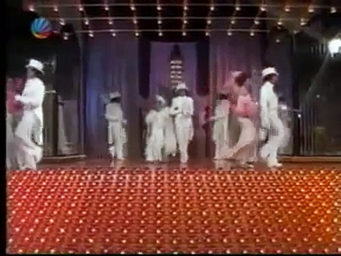 Detail Michael Jackson Pics Dancing Nomer 52