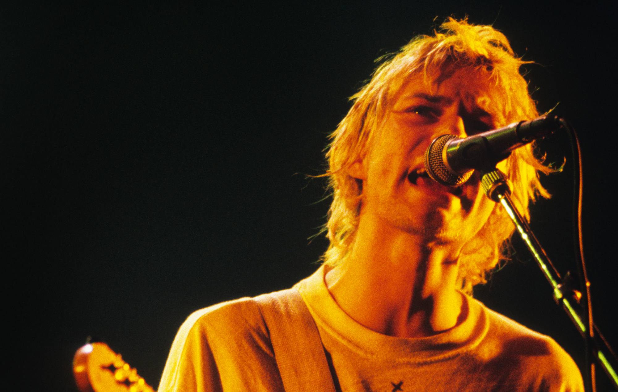 Download Kurt Cobain Foto Nomer 7