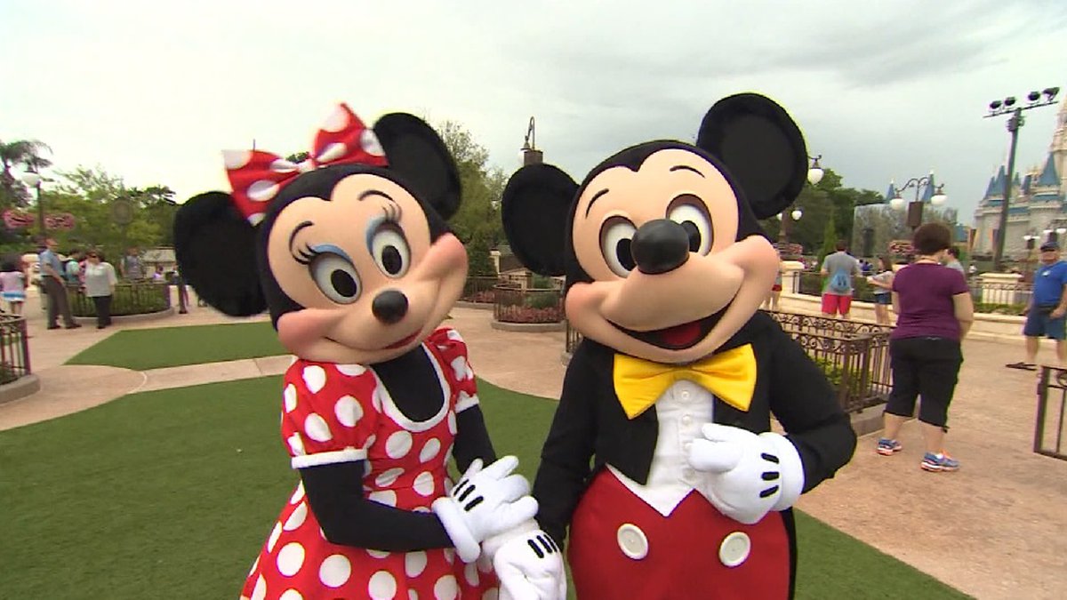 Detail Mickey Mouse And Minnie Mouse Picture Nomer 53