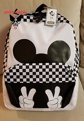 Detail Mickey Mouse Backpack Vans Nomer 47