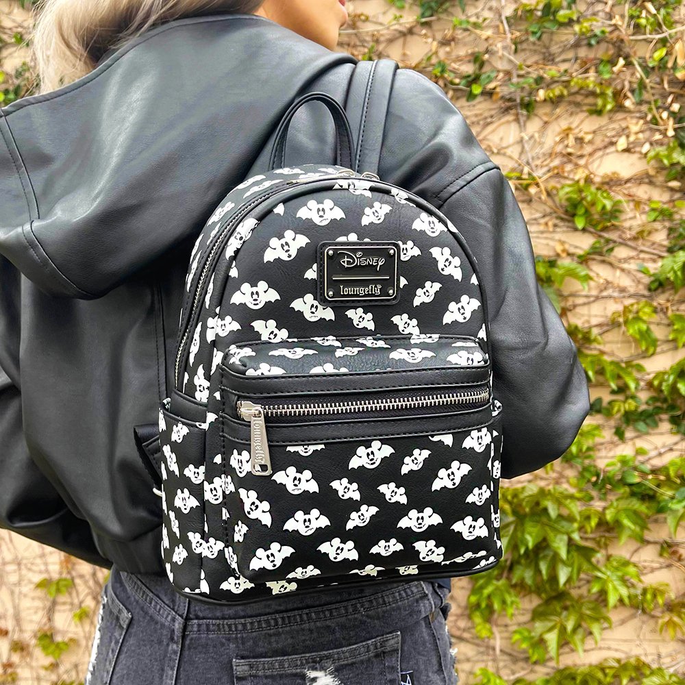 Detail Mickey Mouse Bat Backpack Nomer 12