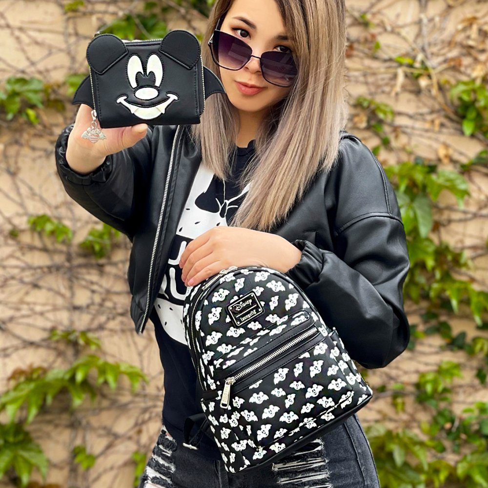 Detail Mickey Mouse Bat Backpack Nomer 16