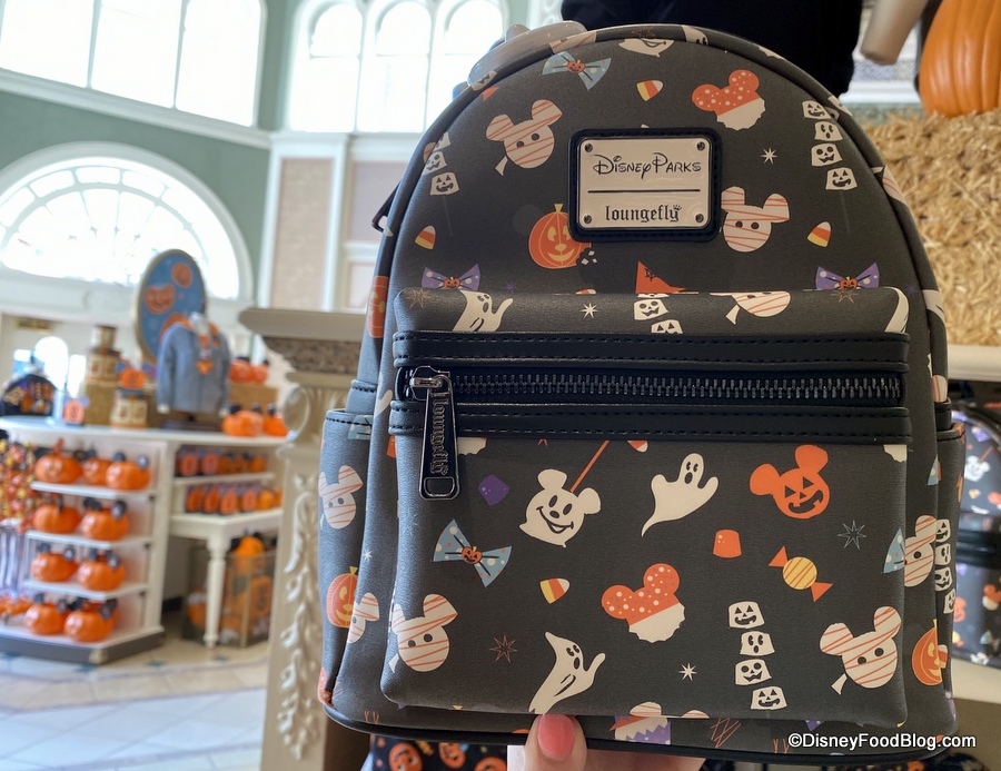 Detail Mickey Mouse Bat Backpack Nomer 19