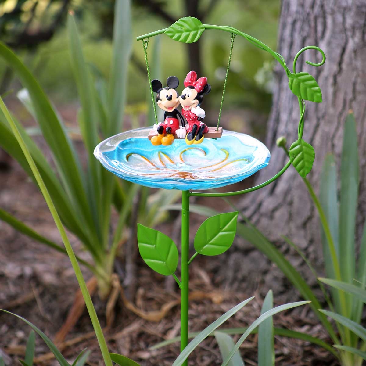 Detail Mickey Mouse Bird Bath Fountain Nomer 2