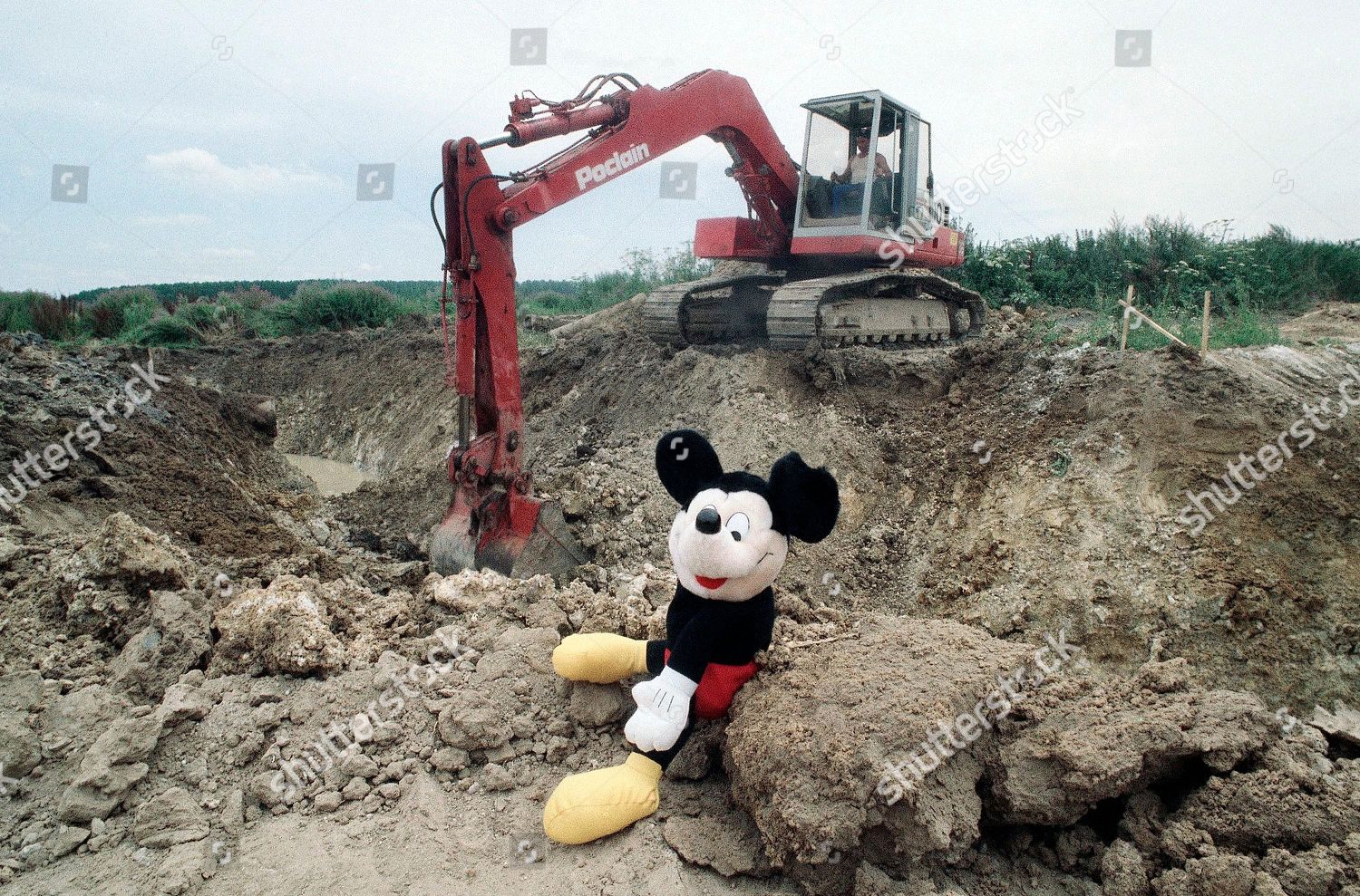 Detail Mickey Mouse Bulldozer Nomer 27