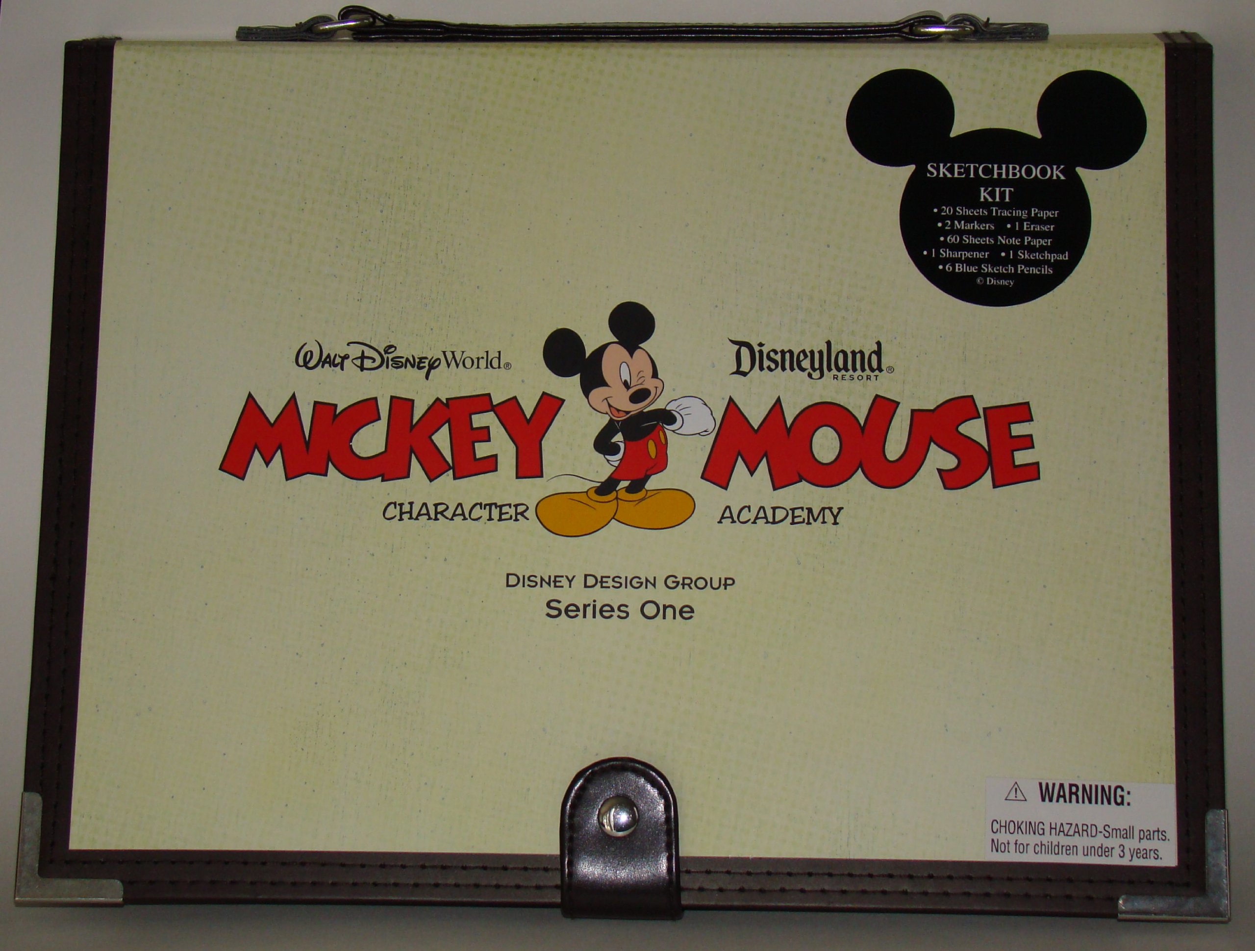 Detail Mickey Mouse Character Design Nomer 34