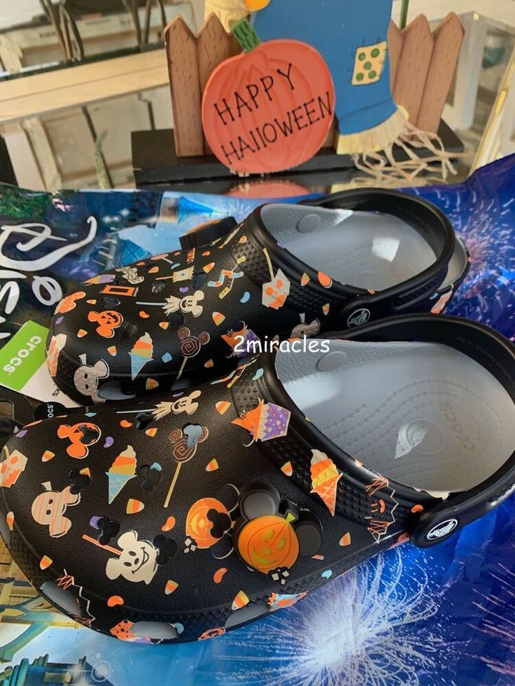 Detail Mickey Mouse Crocs Halloween Nomer 15