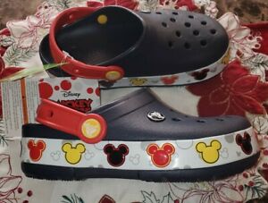 Detail Mickey Mouse Crocs Light Up Nomer 7