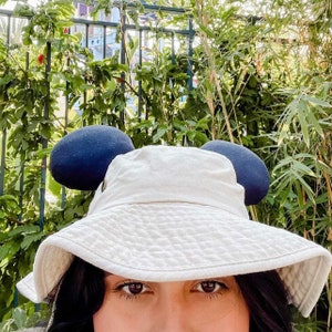 Detail Mickey Mouse Ears Bucket Hat Nomer 15