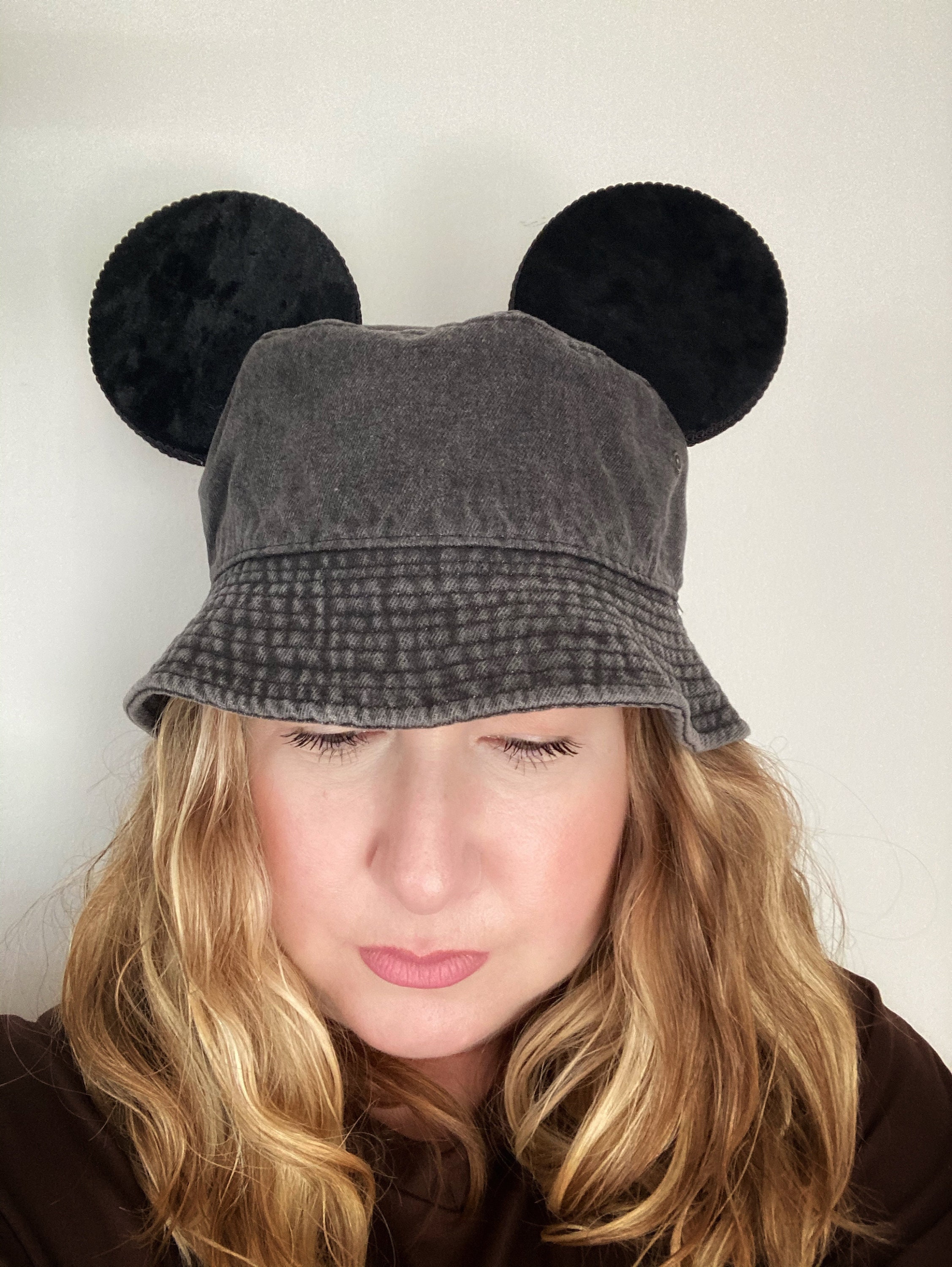 Detail Mickey Mouse Ears Bucket Hat Nomer 8