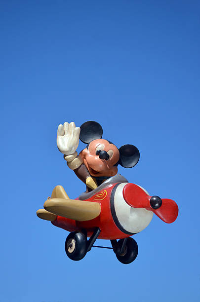 Detail Mickey Mouse Free Picture Nomer 43
