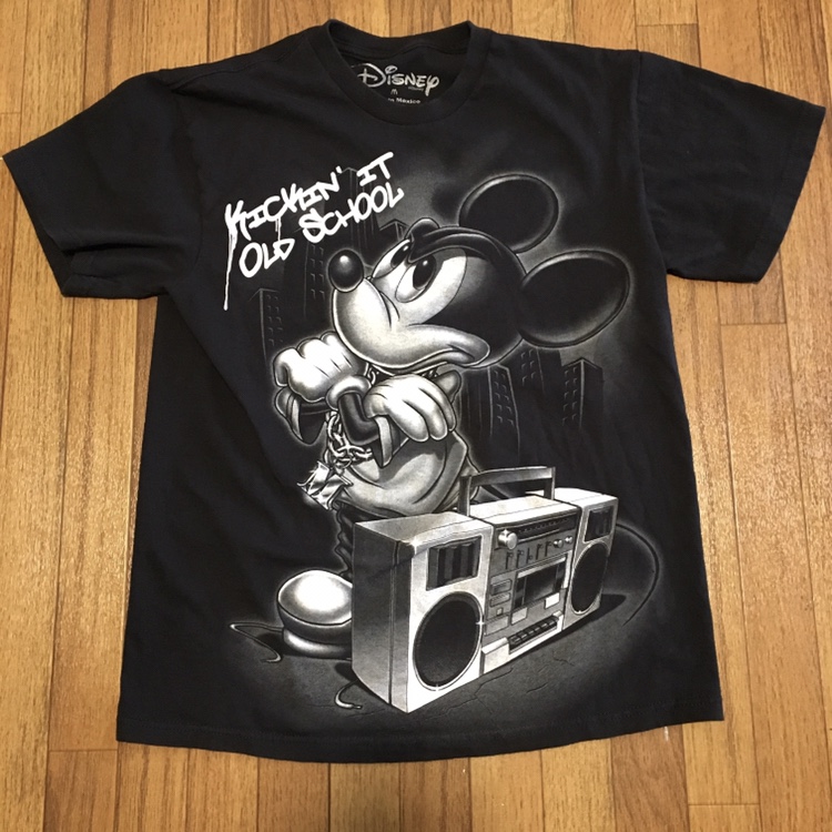 Detail Mickey Mouse Gangster Shirt Nomer 3