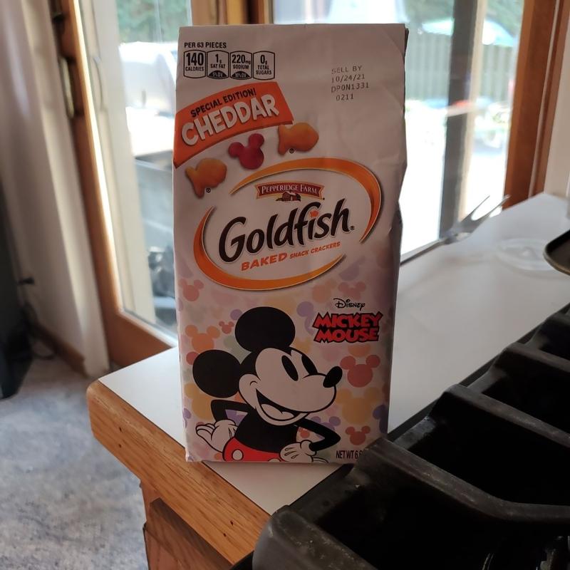 Detail Mickey Mouse Goldfish 24 Pack Nomer 43