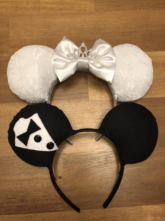 Detail Mickey Mouse Groom Ears Nomer 12