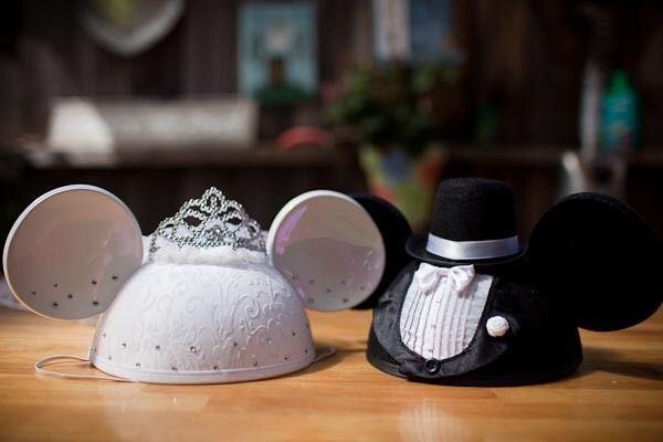 Detail Mickey Mouse Groom Ears Nomer 20