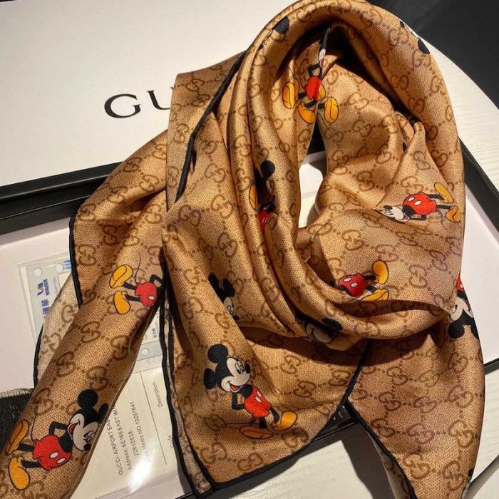 Detail Mickey Mouse Gucci Scarf Nomer 58