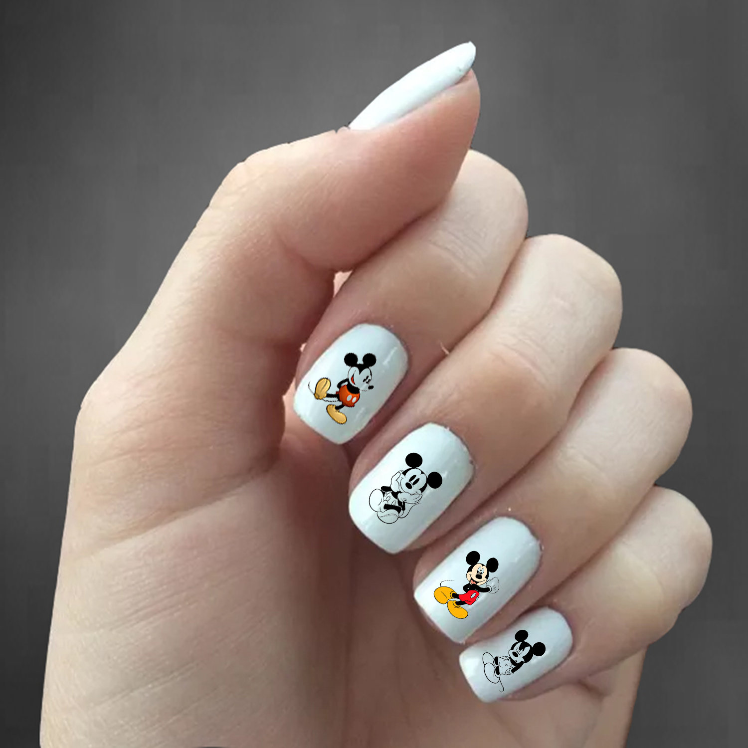 Detail Mickey Mouse Nails Design Nomer 43