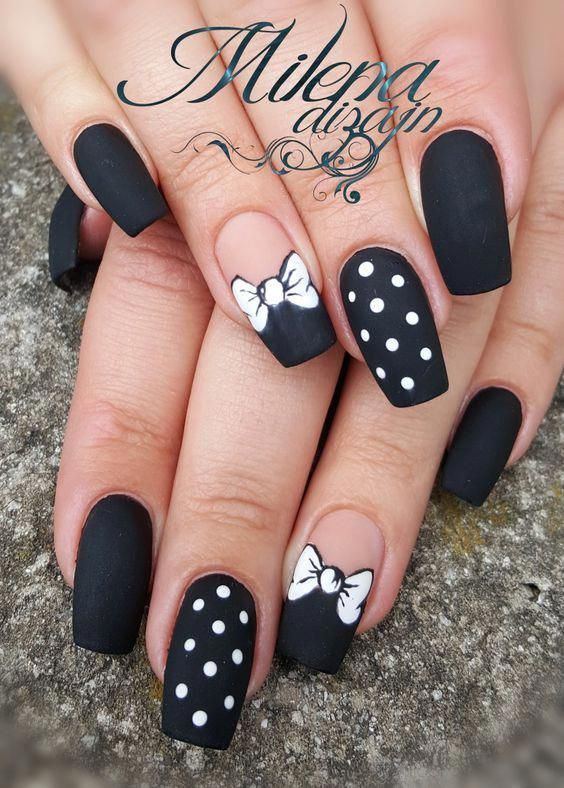 Detail Mickey Mouse Nails Design Nomer 44