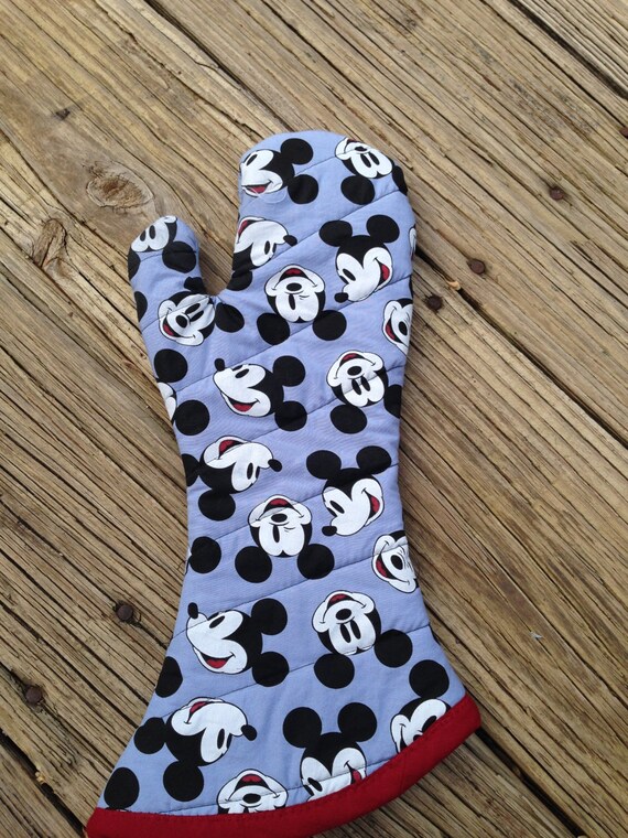 Detail Mickey Mouse Oven Gloves Nomer 19