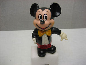Detail Mickey Mouse Piggy Bank Nomer 2