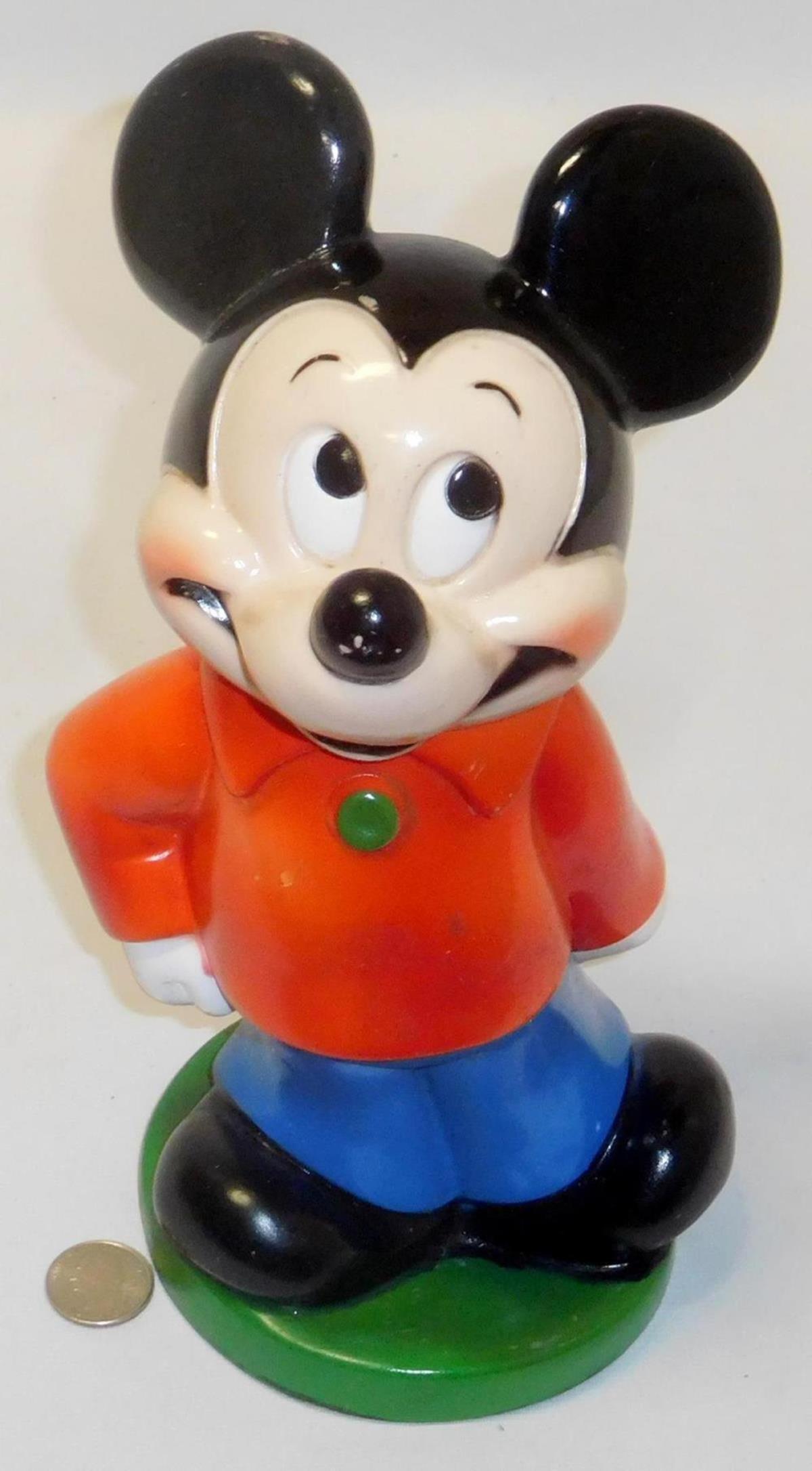 Detail Mickey Mouse Piggy Bank Nomer 32