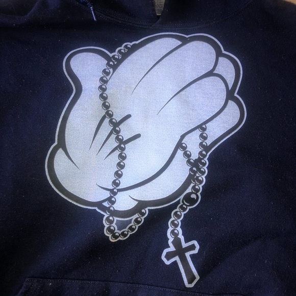 Detail Mickey Mouse Praying Hands Nomer 13