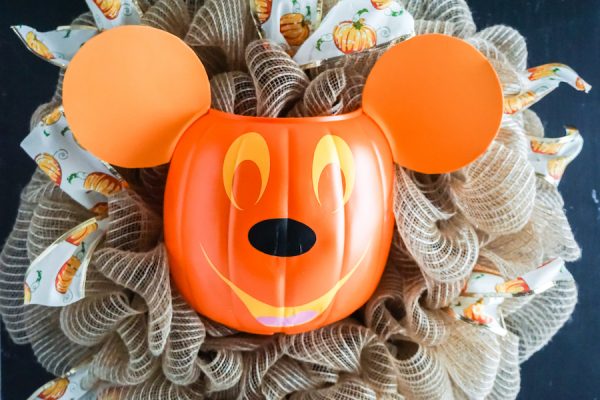 Detail Mickey Mouse Pumpkin Wreath Nomer 37