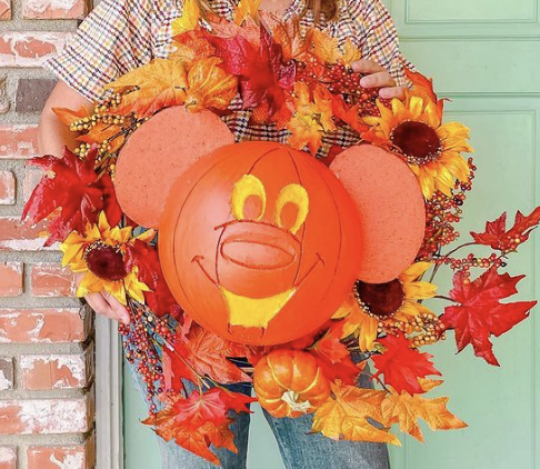 Detail Mickey Mouse Pumpkin Wreath Nomer 46