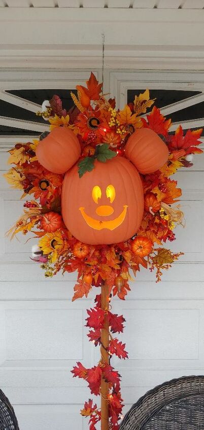 Detail Mickey Mouse Pumpkin Wreath Nomer 7