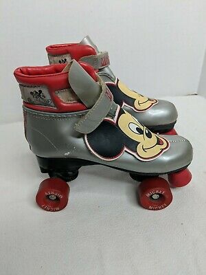 Detail Mickey Mouse Roller Skates Nomer 2