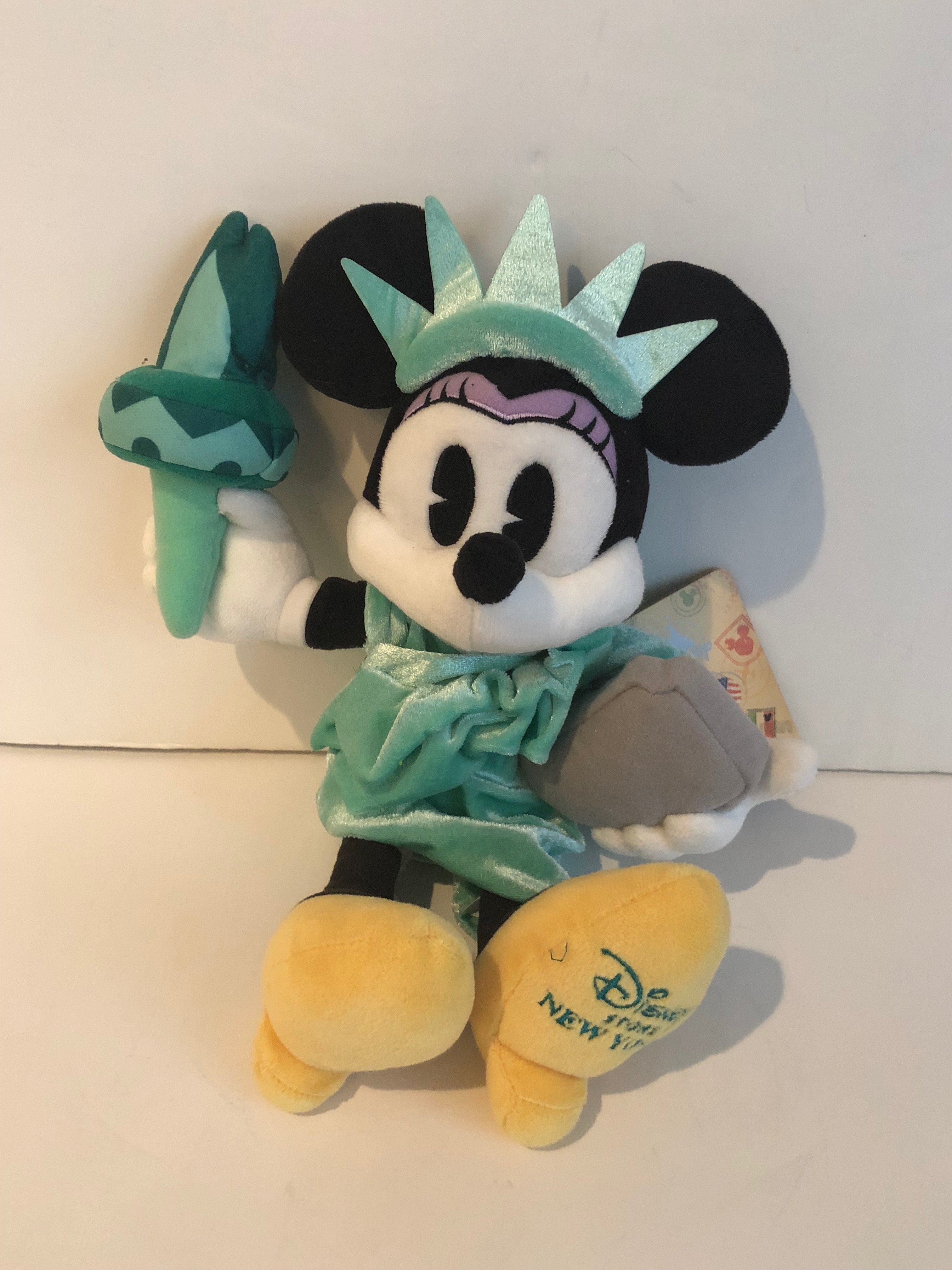 Detail Mickey Mouse Statue Of Liberty Nomer 18